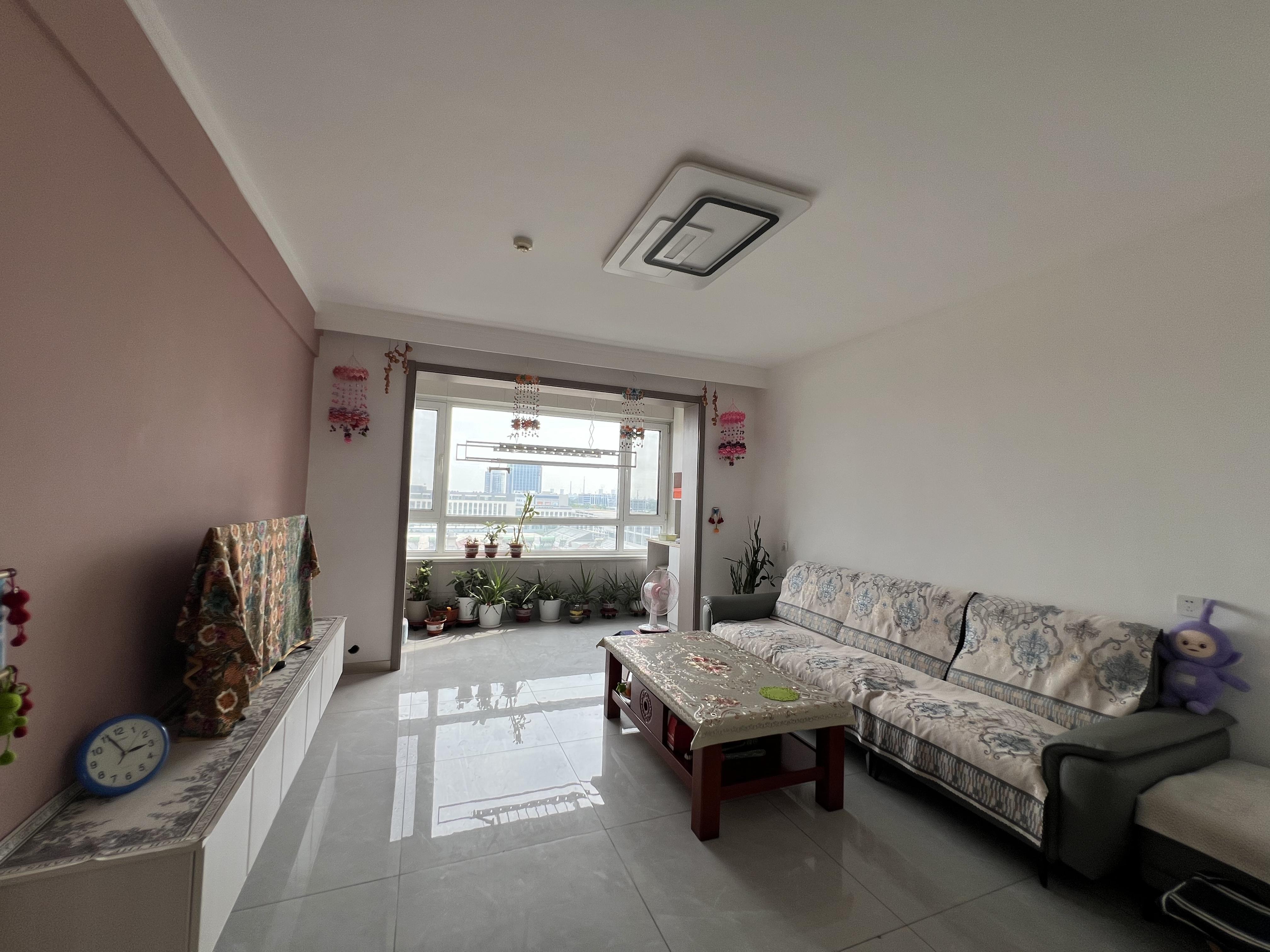 58中精裝未住 花半里A區8樓105平帶車位地下室精裝3室91.6萬好議