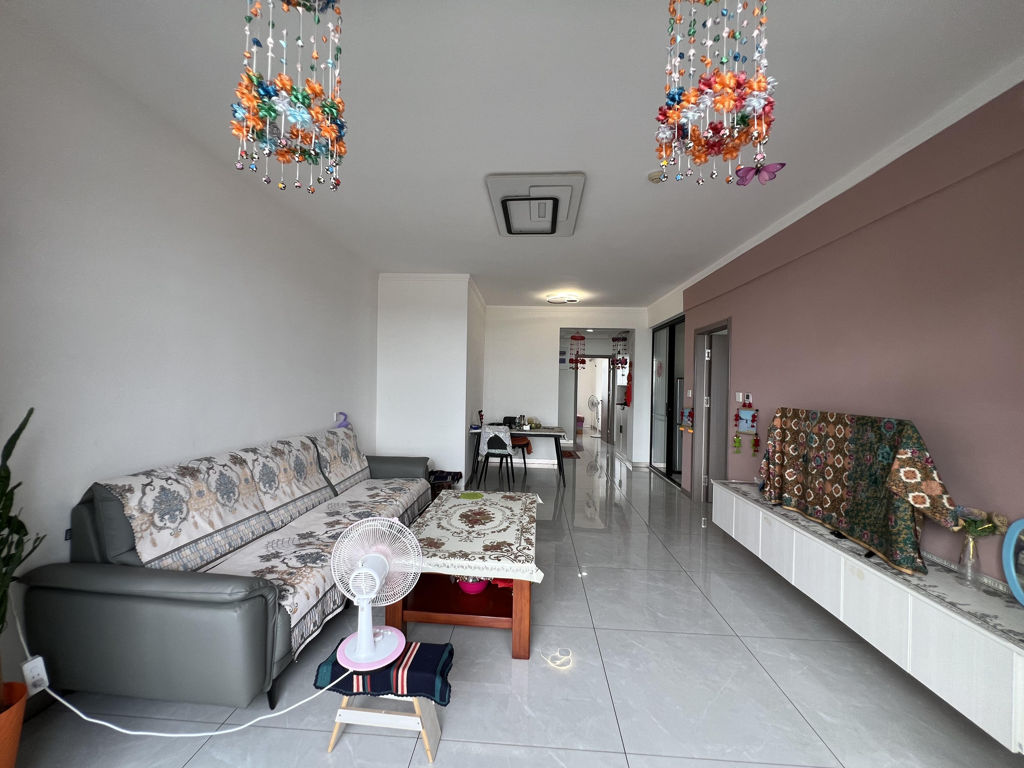 58中精裝未住 花半里A區8樓105平帶車位地下室精裝3室91.6萬好議