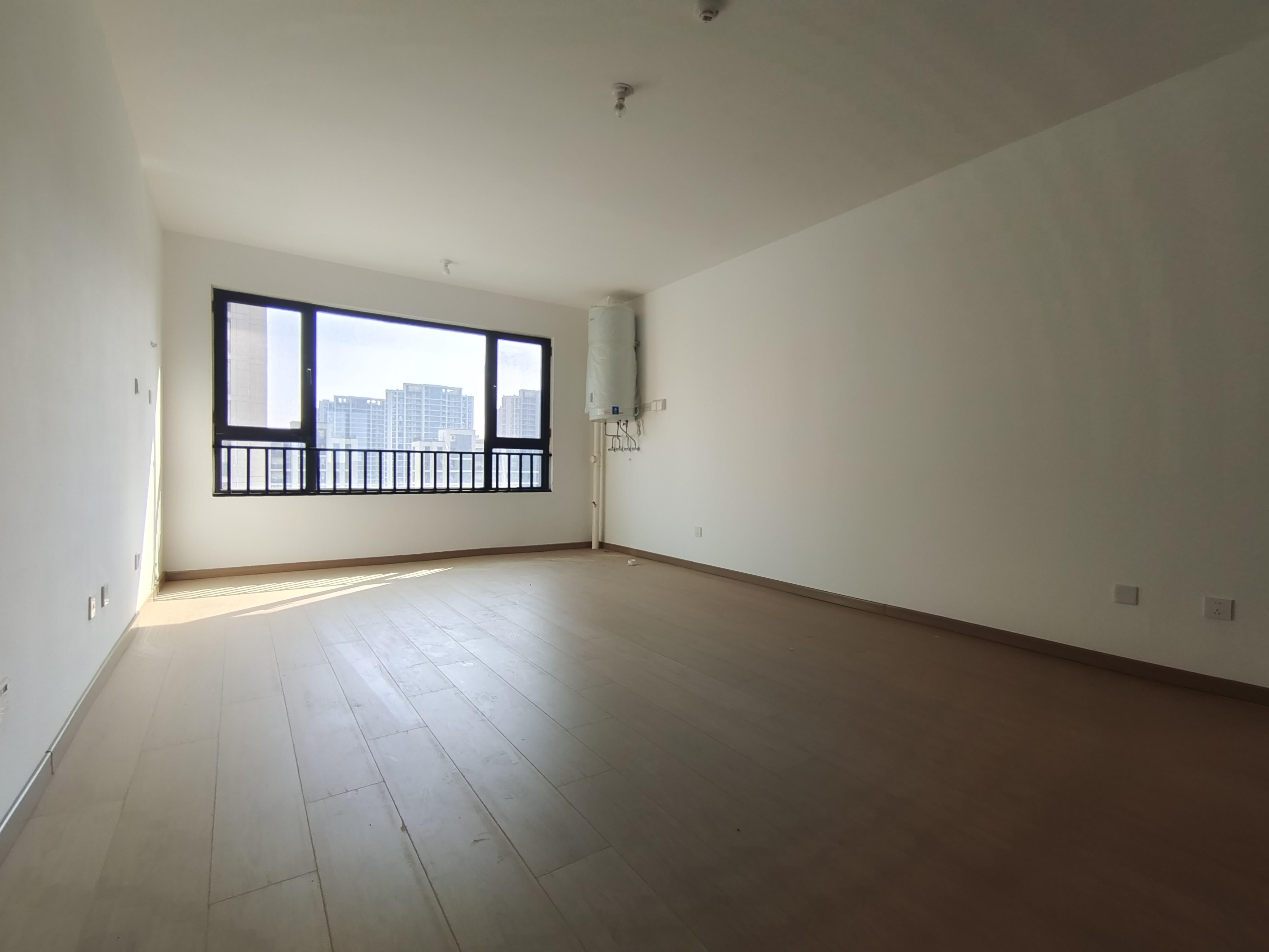 精裝！理想之城誠園14樓150平4室96萬好議價3室朝陽房主負責改收據稅費少