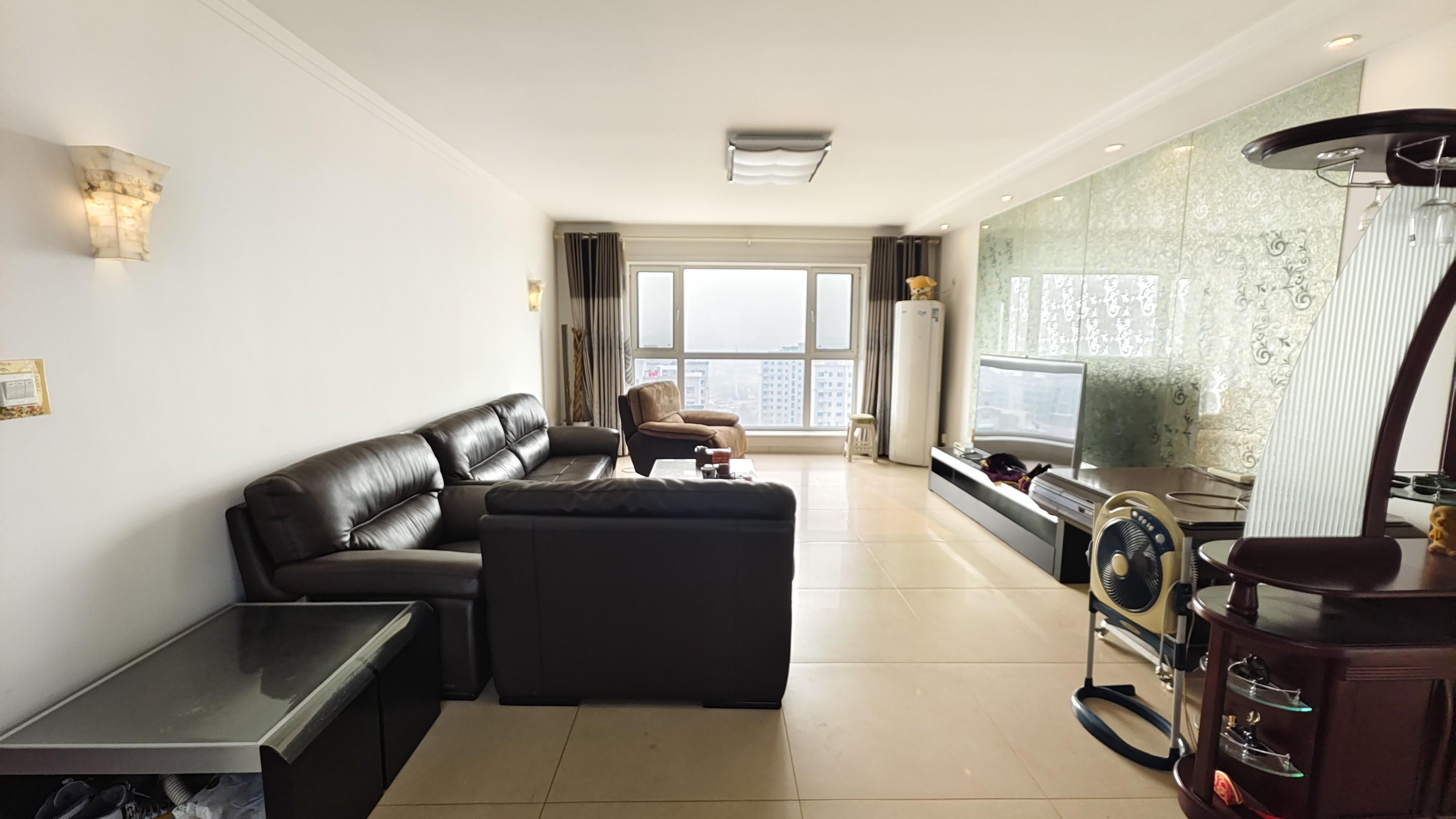 勝利花苑百合園15樓204平精裝4室128萬好議價