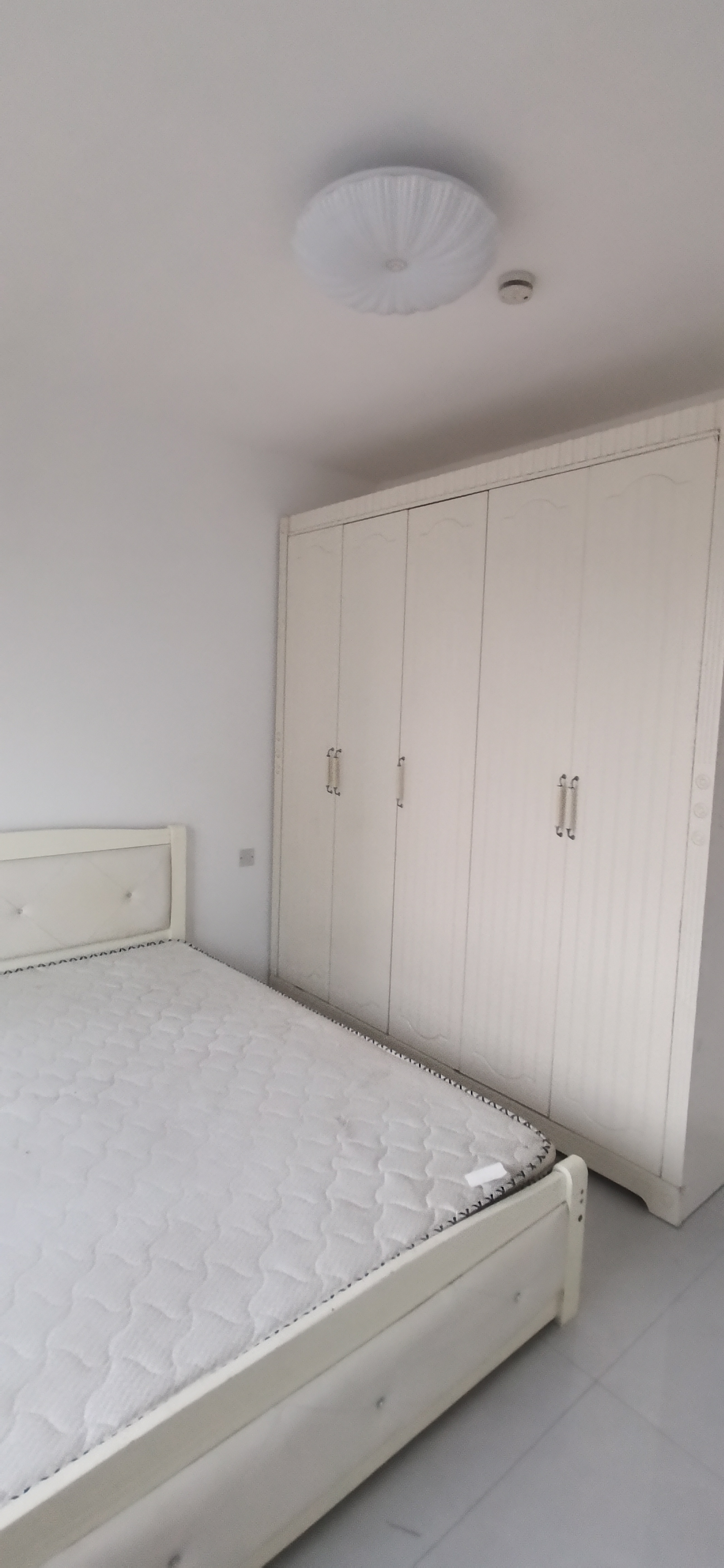 出租油田一中行知陪讀房 鑫都 國子甲第2室2廳1衛81平米住宅