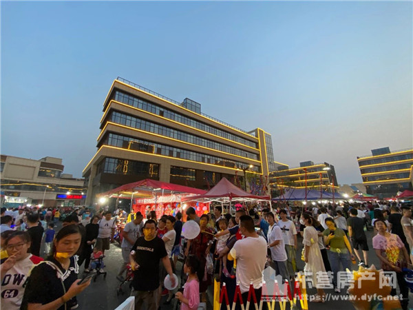 蓝色港湾啤酒美食街7月6日燃情启幕龙虾啤酒无限送